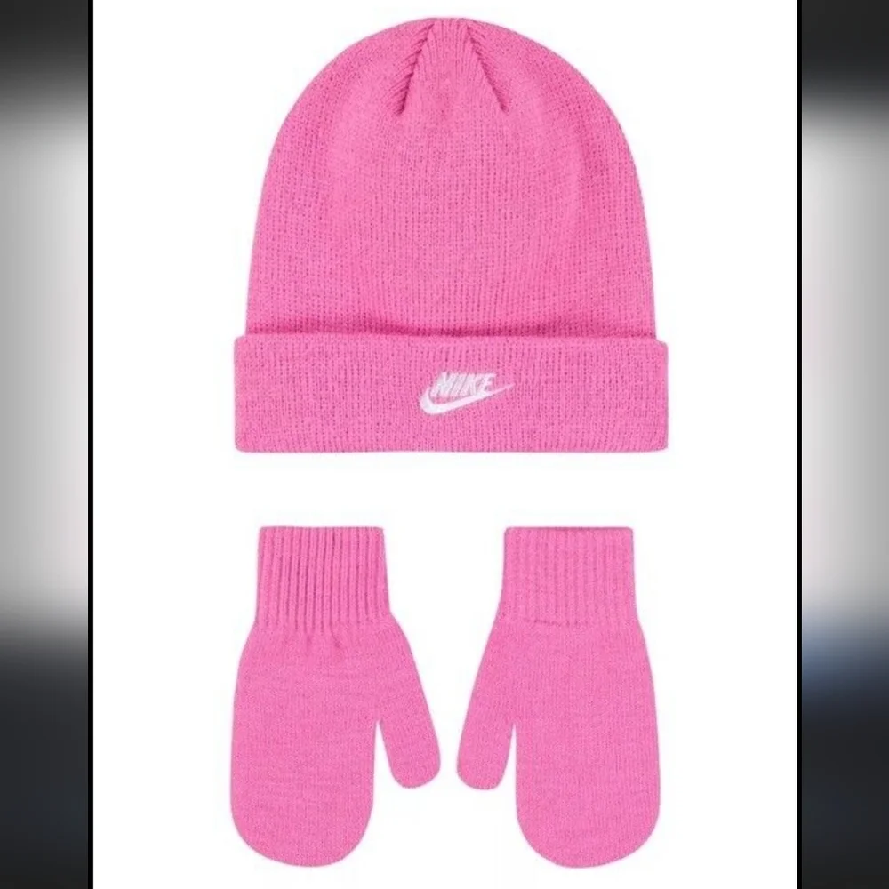 2T-4T Pink 🩷 Nike Beanie and Mittens. Brand New With Tags!